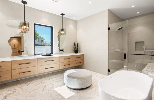 53 Montecito, Corona Del Mar (newport Beach), CA 92625