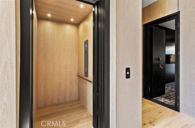 53 Montecito, Corona Del Mar (newport Beach), CA 92625