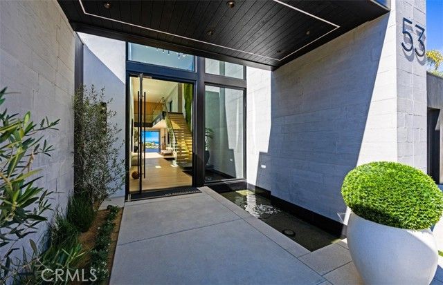 53 Montecito, Corona Del Mar (newport Beach), CA 92625