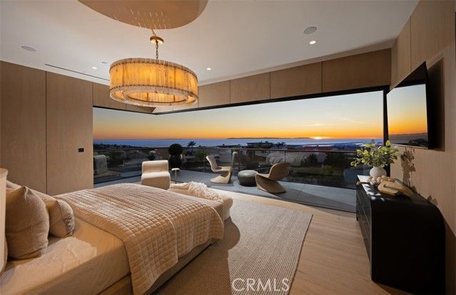 53 Montecito, Corona Del Mar (newport Beach), CA 92625