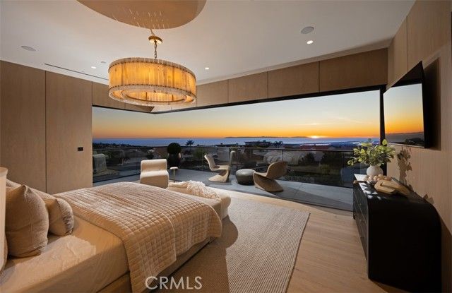 53 Montecito, Corona Del Mar (newport Beach), CA 92625