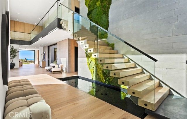 53 Montecito, Corona Del Mar (newport Beach), CA 92625