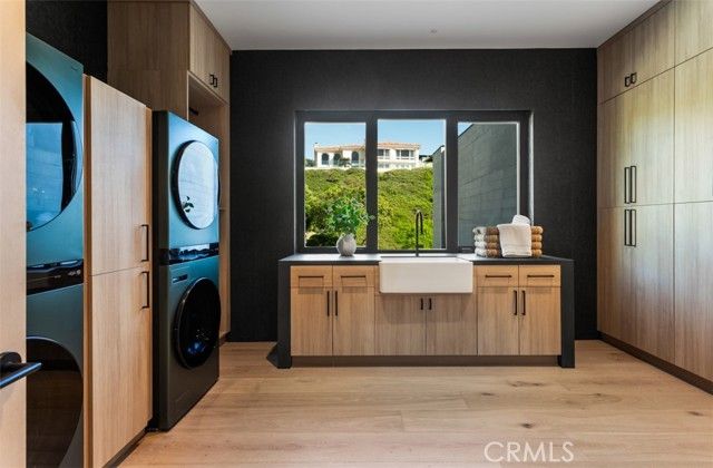 53 Montecito, Corona Del Mar (newport Beach), CA 92625