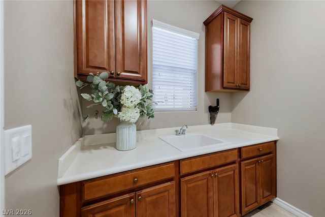 501 Wildflower Avenue, Henderson, NV 89011