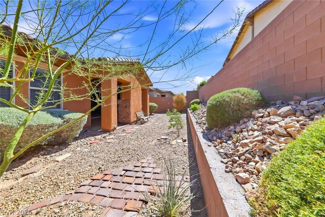 501 Wildflower Avenue, Henderson, NV 89011