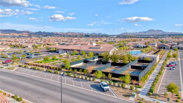 501 Wildflower Avenue, Henderson, NV 89011