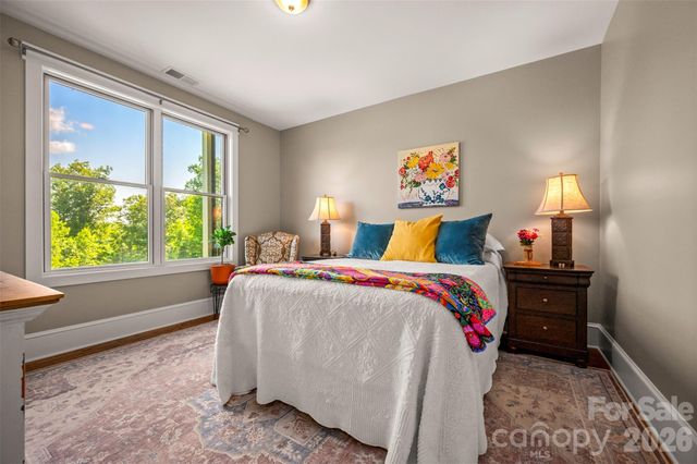 398 Mapleton Lane, Columbus, NC 28722