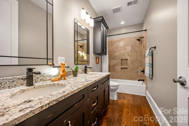 398 Mapleton Lane, Columbus, NC 28722