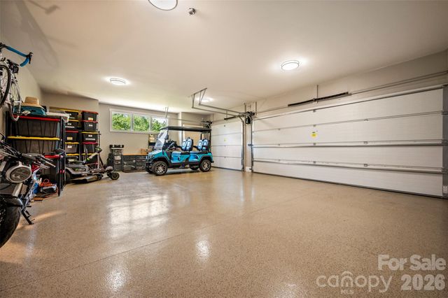 398 Mapleton Lane, Columbus, NC 28722