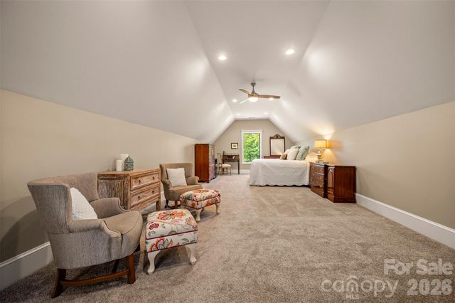 398 Mapleton Lane, Columbus, NC 28722