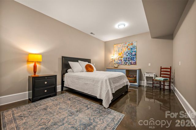 398 Mapleton Lane, Columbus, NC 28722