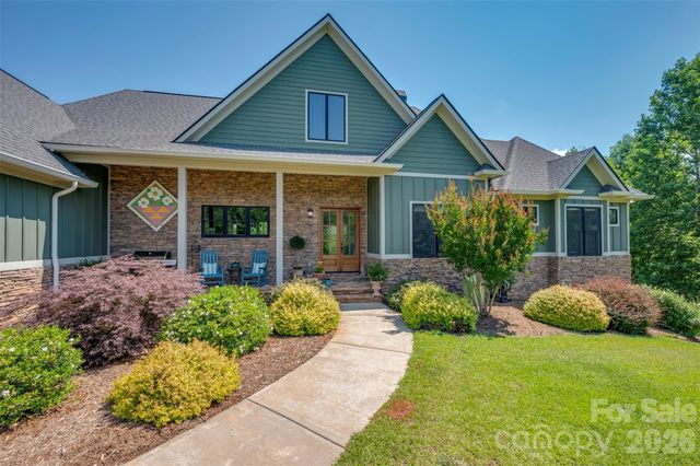 398 Mapleton Lane, Columbus, NC 28722