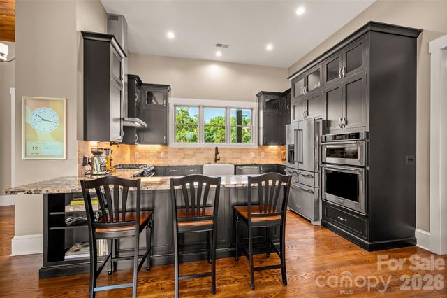 398 Mapleton Lane, Columbus, NC 28722