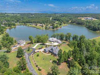 398 Mapleton Lane, Columbus, NC 28722