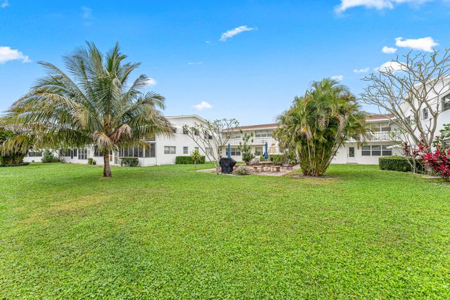 309 Sheffield M 309, West Palm Beach, FL 33417