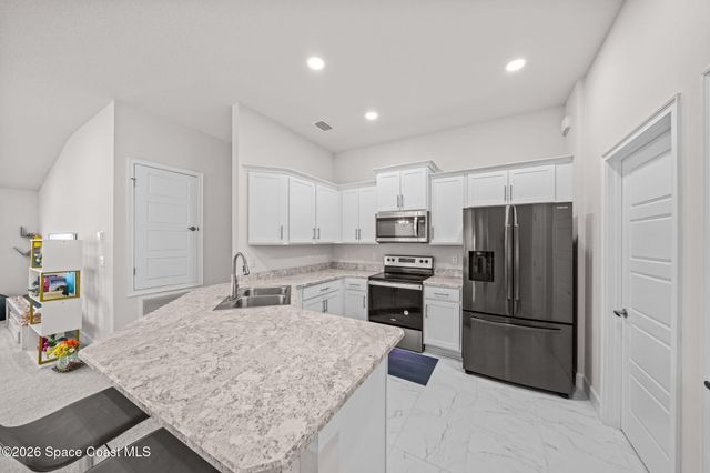 655 Kylar Drive NW, Palm Bay, FL 32907