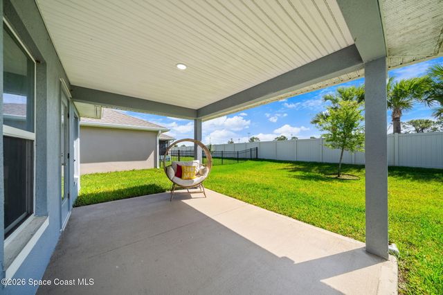 655 Kylar Drive NW, Palm Bay, FL 32907