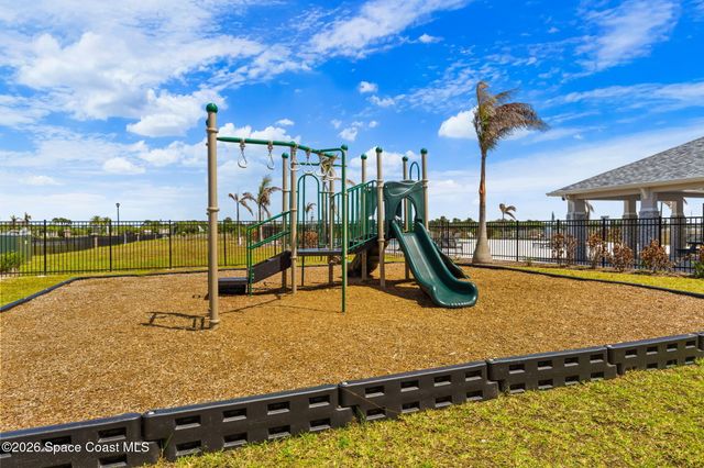 655 Kylar Drive NW, Palm Bay, FL 32907