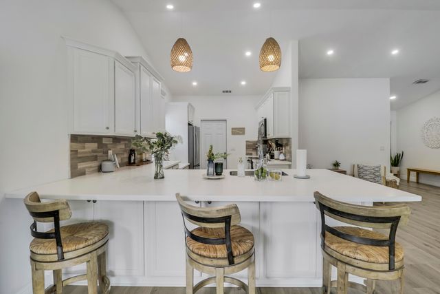 171 Greentree Circle, Jupiter, FL 33458