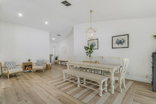 171 Greentree Circle, Jupiter, FL 33458