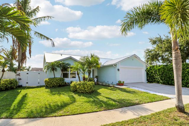 171 Greentree Circle, Jupiter, FL 33458
