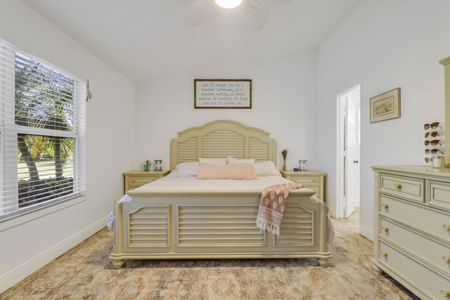 171 Greentree Circle, Jupiter, FL 33458