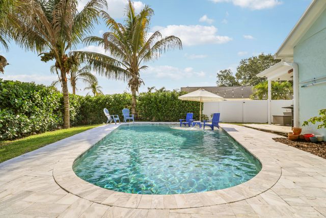 171 Greentree Circle, Jupiter, FL 33458