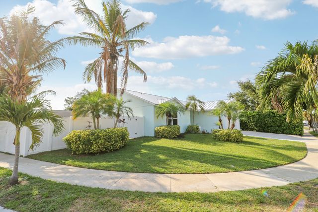 171 Greentree Circle, Jupiter, FL 33458