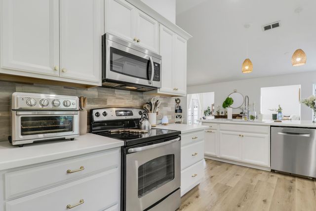 171 Greentree Circle, Jupiter, FL 33458