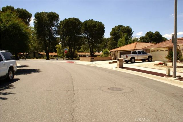 2250 Redwood Drive, Hemet, CA 92545