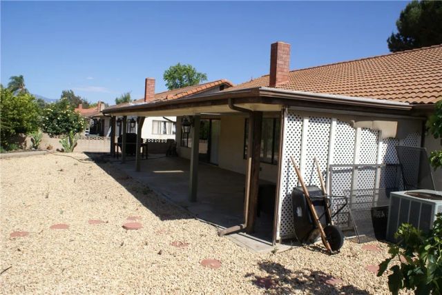 2250 Redwood Drive, Hemet, CA 92545