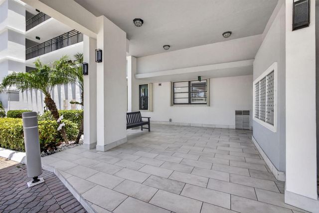 840 Ocean Drive 406, Juno Beach, FL 33408