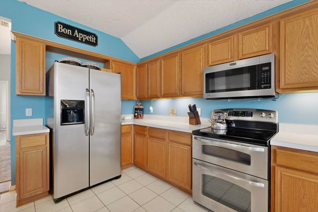 734 River Oak Way, Lake Dallas, TX 75065