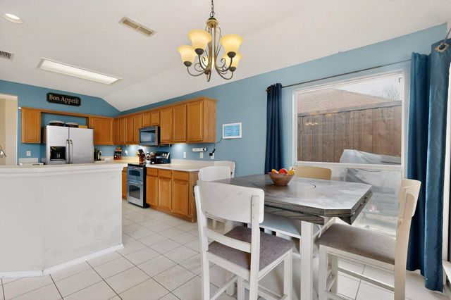 734 River Oak Way, Lake Dallas, TX 75065