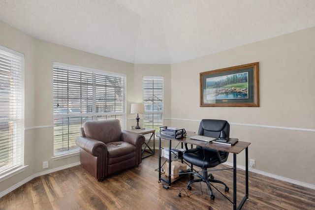 734 River Oak Way, Lake Dallas, TX 75065