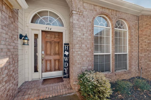 734 River Oak Way, Lake Dallas, TX 75065