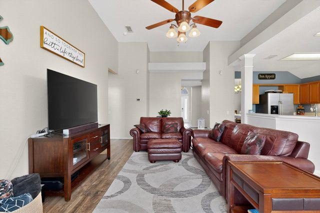 734 River Oak Way, Lake Dallas, TX 75065