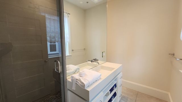 465-467 Huron Ave 2, Cambridge, MA 02138