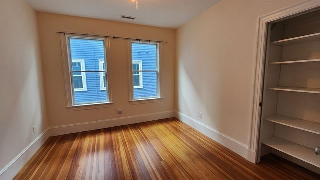 465-467 Huron Ave 2, Cambridge, MA 02138