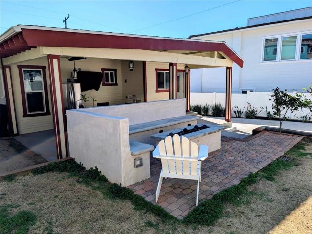 1041 2nd, Hermosa Beach, CA 90254