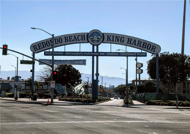 1041 2nd, Hermosa Beach, CA 90254