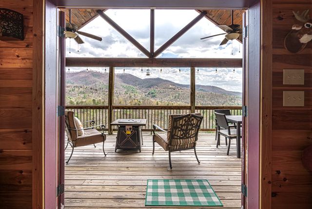 60 Silver Fox Circle, Murphy, NC 28906