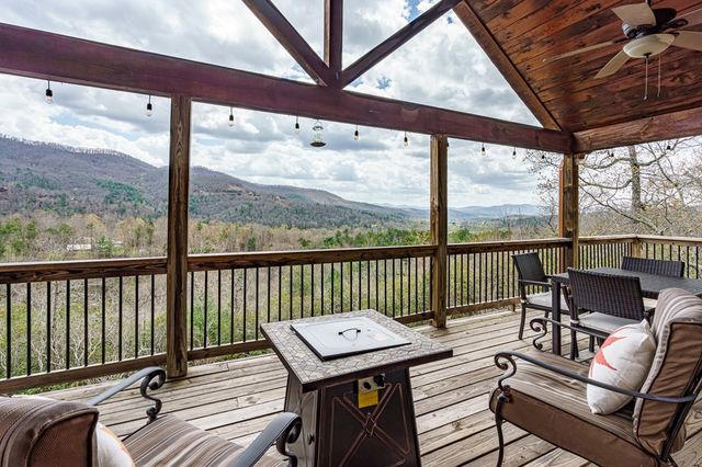 60 Silver Fox Circle, Murphy, NC 28906