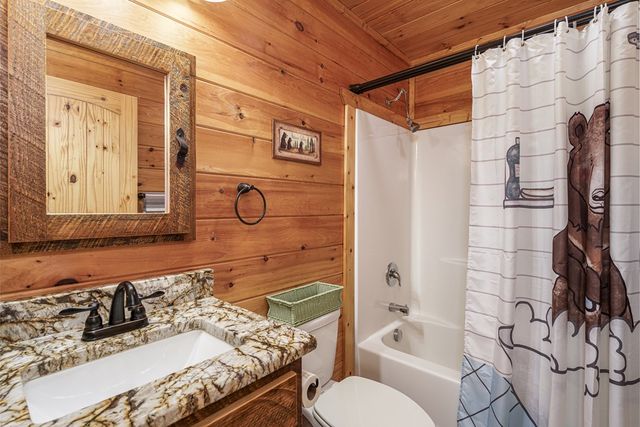 60 Silver Fox Circle, Murphy, NC 28906