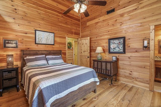 60 Silver Fox Circle, Murphy, NC 28906