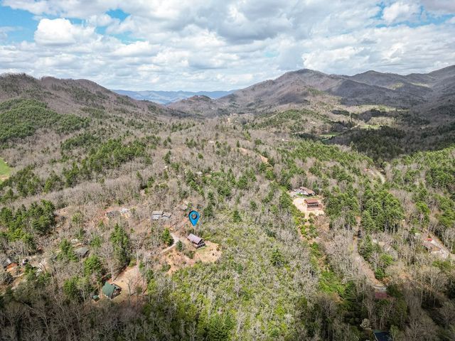 60 Silver Fox Circle, Murphy, NC 28906