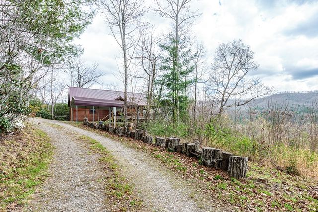 60 Silver Fox Circle, Murphy, NC 28906