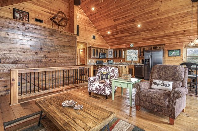 60 Silver Fox Circle, Murphy, NC 28906