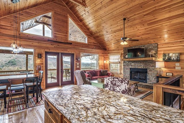 60 Silver Fox Circle, Murphy, NC 28906