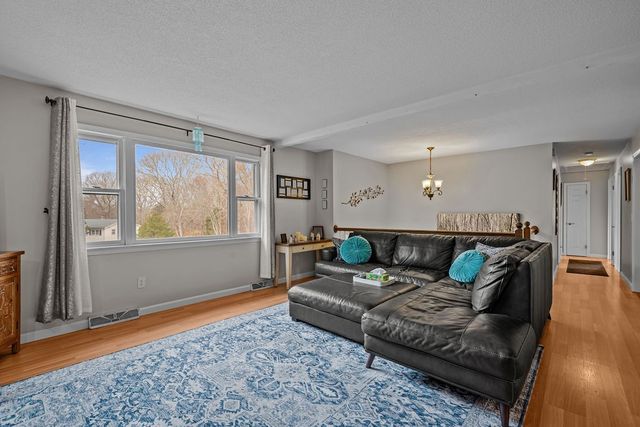 35 Robin Hollow Lane Lane, Westerly, RI 02891